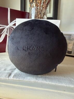CHANEL Beaute Black Velvet Round Travel Pillow with Embossed Logo and Eye Mask.